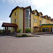 Motel PETRO-TUR - widok z zewnątrz